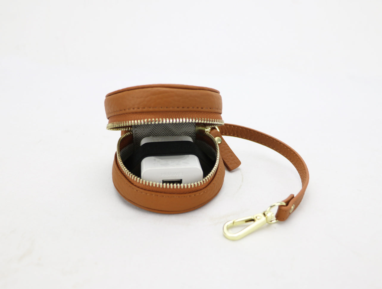 Accessory Keeper in Teak