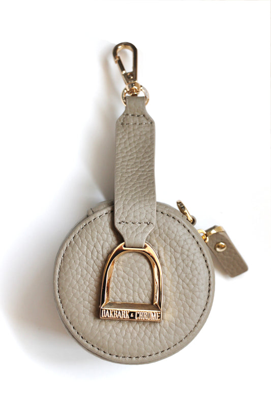 Stirrup Accessory Keeper in Wheat