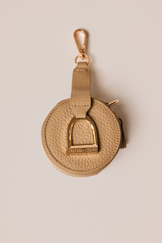 Stirrup Accessory Keeper in Wheat