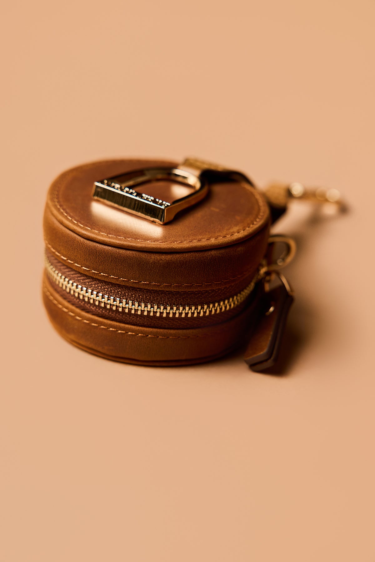 Stirrup Accessory Keeper in Brindle