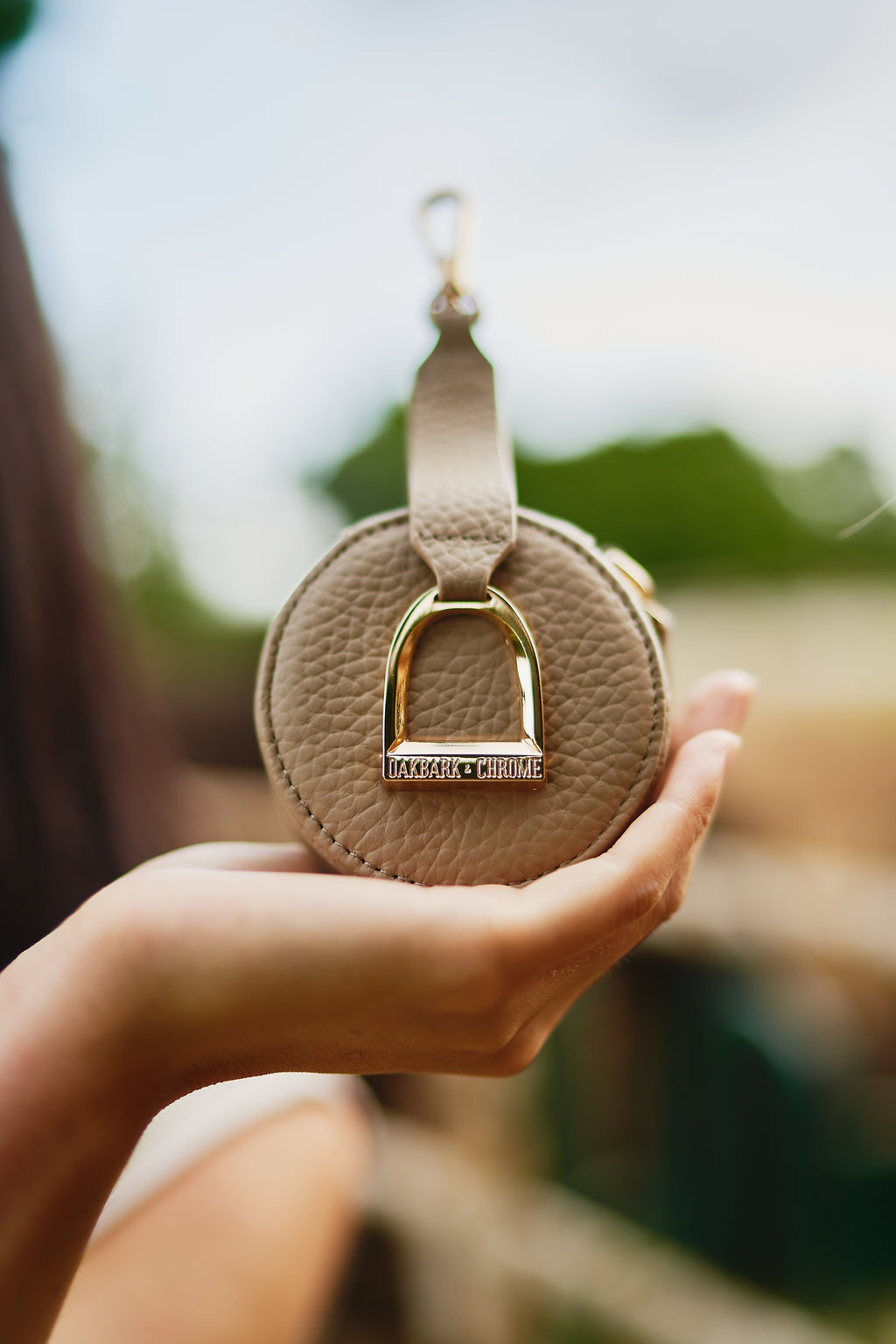 Stirrup Accessory Keeper in Wheat